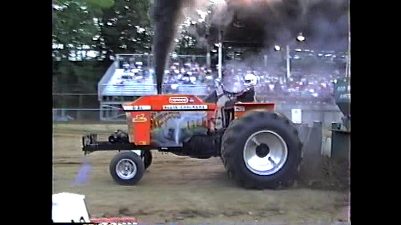 Illinois Tractor Pulling Association 1995 Highland, Illinois 7,500 lb