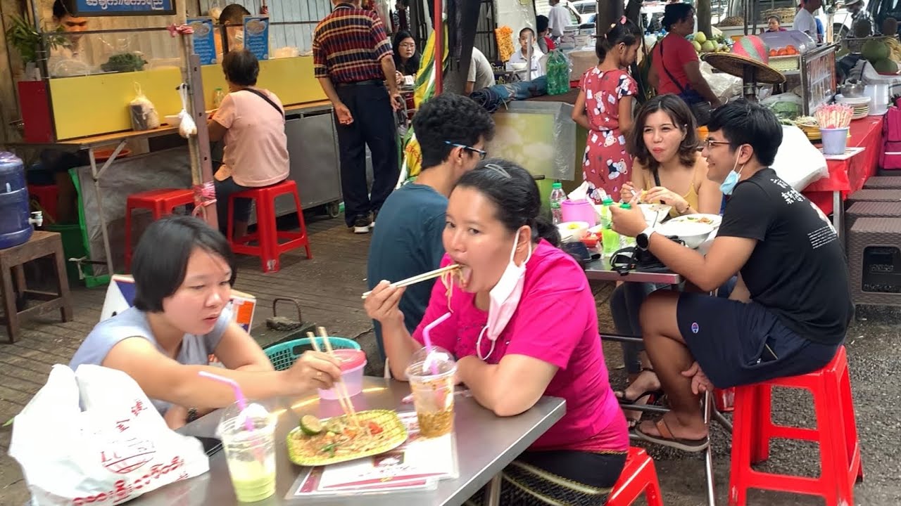Chinatown Street Food Tour of Yangon in Myanmar 🇲🇲