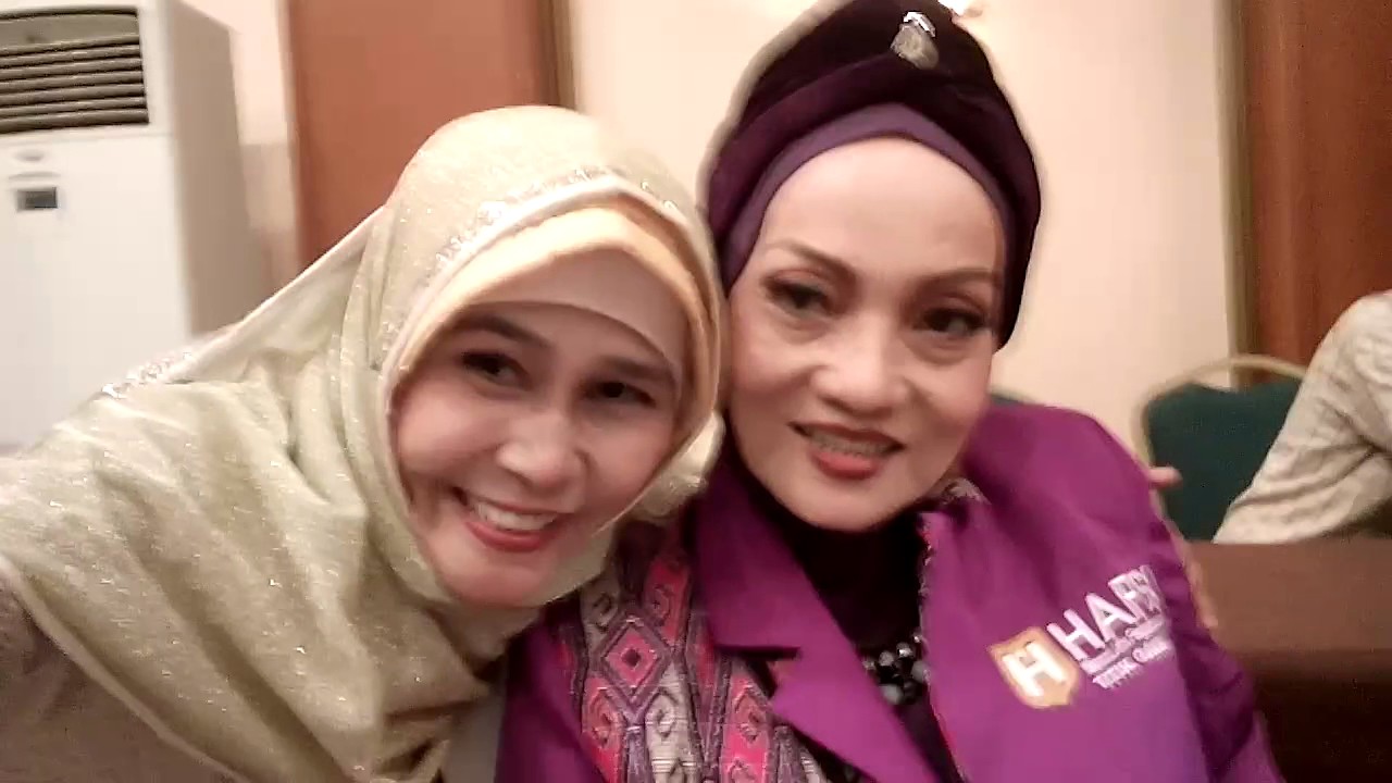 Aku Brsama Titi Qadarsih Modelling Senior Delapan Puluhan Diacara Hapsi Himpunan Artis Pengusaha In Aku Brsama Titi Qadarsih Modelling Senior Delapan Puluhan Diacara Hapsi Himpunan Artis Pengusaha In