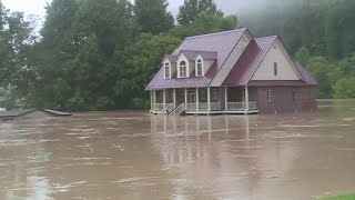Flooding kills at least 3 in Kentucky