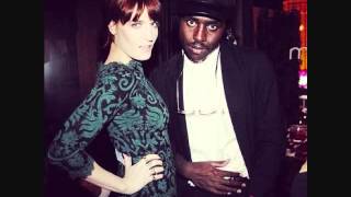 Blood Orange & Florence Welch - Never Let Me Go chords