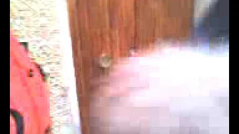 Come aggiustare porta sfondata?