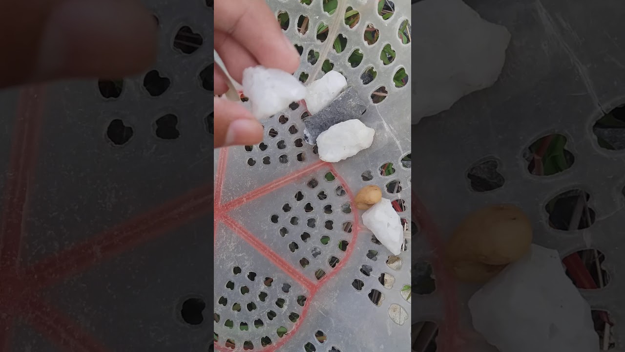 The search for valuable diamonds - YouTube