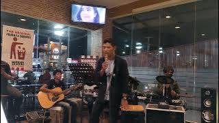sejauh mungkin UNGU live cover  ngejams bareng KFC