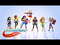 Vídeo com letra: “Get Your Cape On” | DC Super Hero Girls