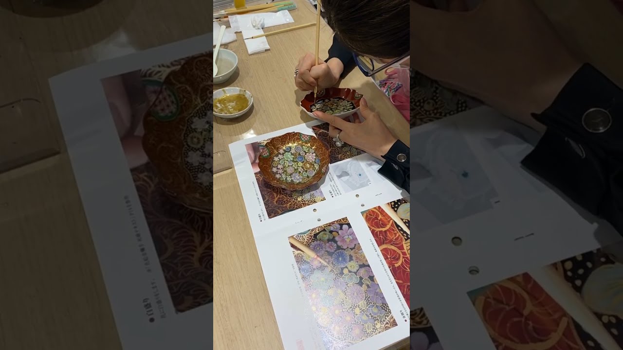 HH様九谷焼　手描きの瞳が可愛く色彩が芸術的な千客万来、良き人を導く招き猫 米田陶香堂】九谷焼 盛絵付け招き猫 | 藤巻百貨店