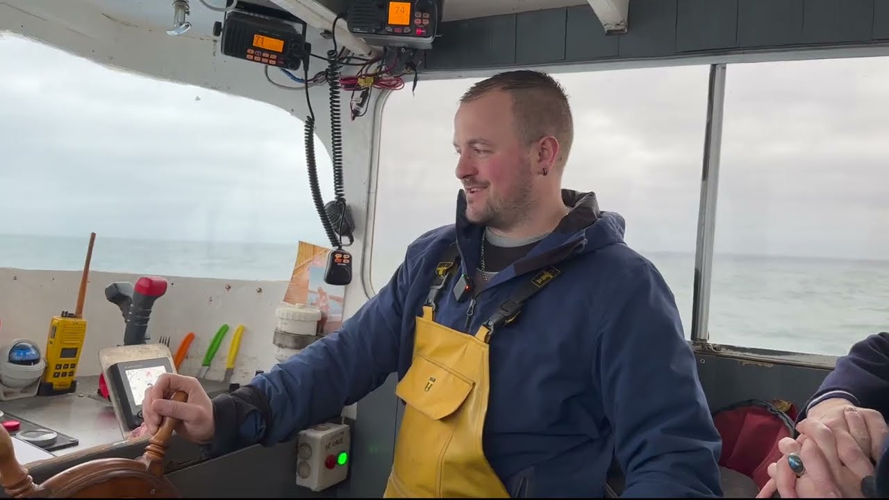 [Reportage : Paroles de pêcheurs - la coquilles Saint-Jacques - Erquy]