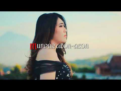 mundur-alon-alon-_via-vallen