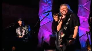 Bee Gees - Woman In Love [Live by Request] Resimi