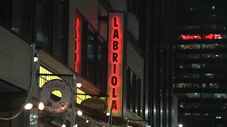 Diner's wallet stolen while eating at Labriola on Michigan Ave