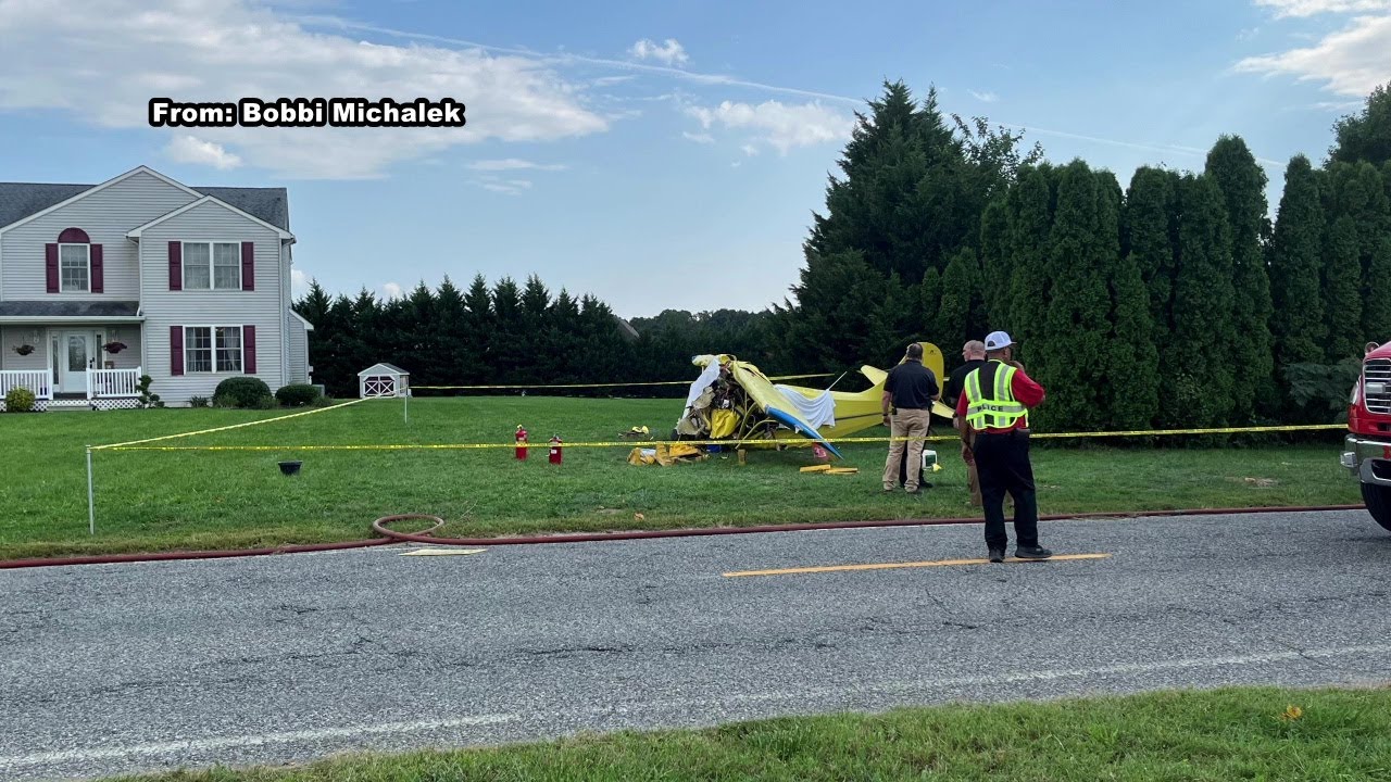 2 dead after small plane crashes in New Jersey, officials say - YouTube