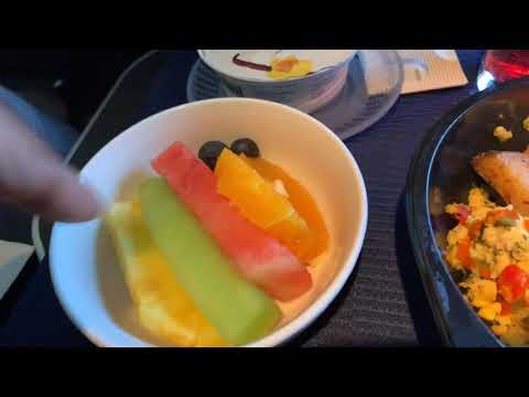 United Airlines First Class Breakfast On B737 ATL To SFO