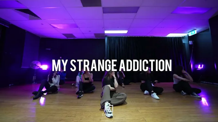 My Strange Addition - Billie Eilish / Maxine Stree...