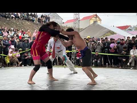 The match between the beautiful female wrestler and her uncle #wrestling #thinhhanh #vatnu #vatnamnu