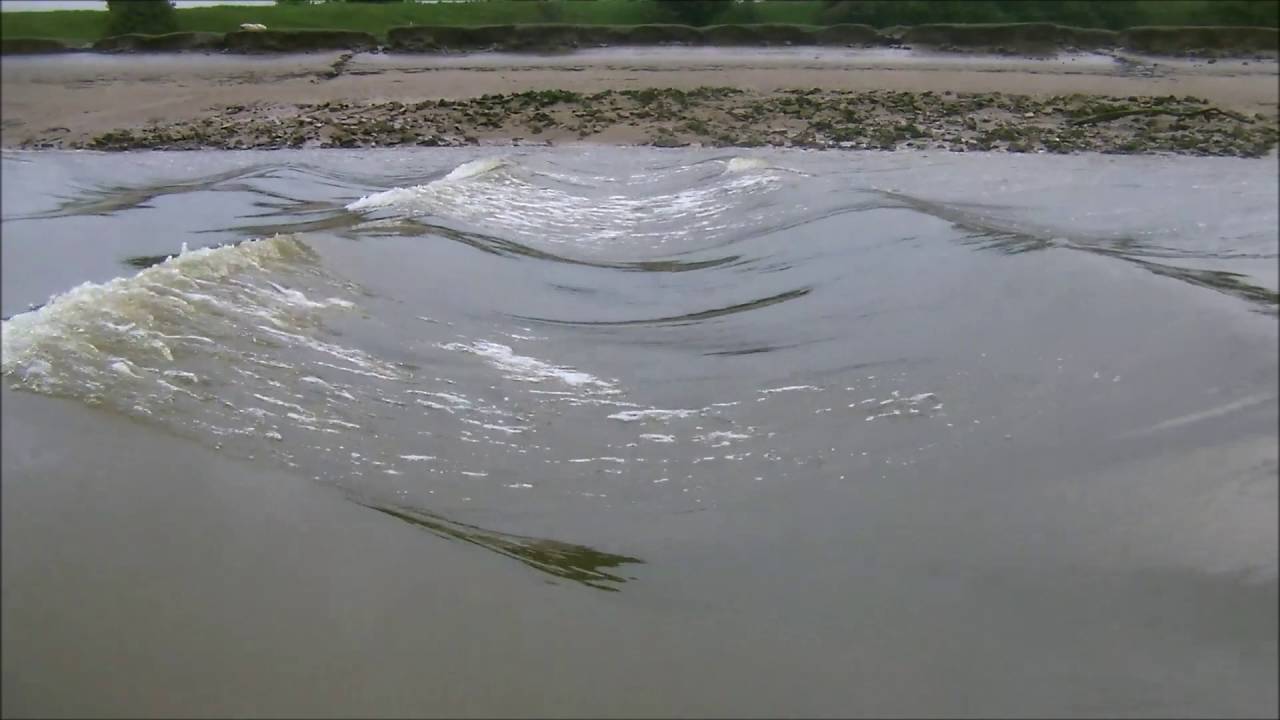 Resulta ng larawan para sa Tidal Bore on the River Ribble