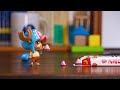 ONE PIECE - Cute Chopper Eating Sweet Chocolate | Stop Motion