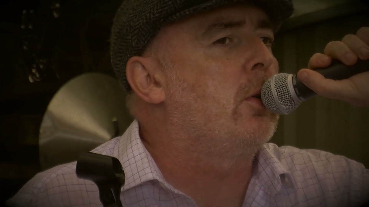 Polaris Remix- Sons of Southern Ulster agus Pete Briquette