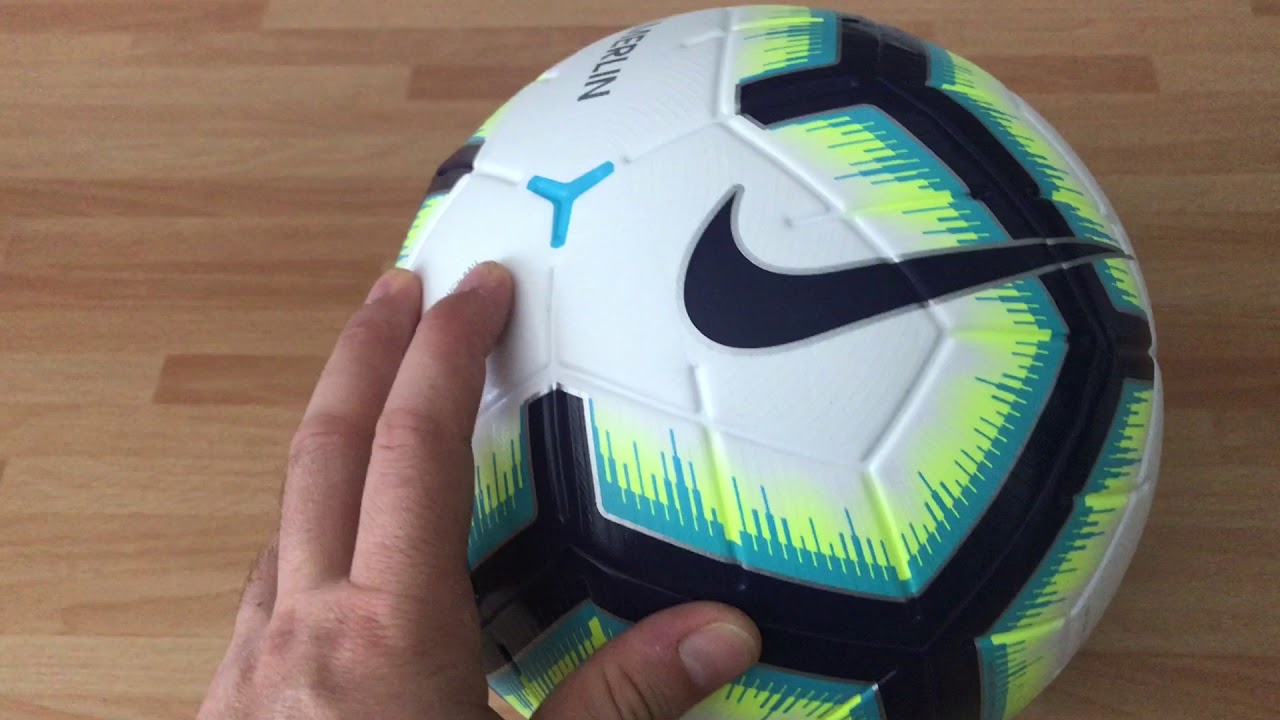 lote ensillar labio Nike Merlin is official match ball of Premier League 2018/2019 | Football  Balls Database