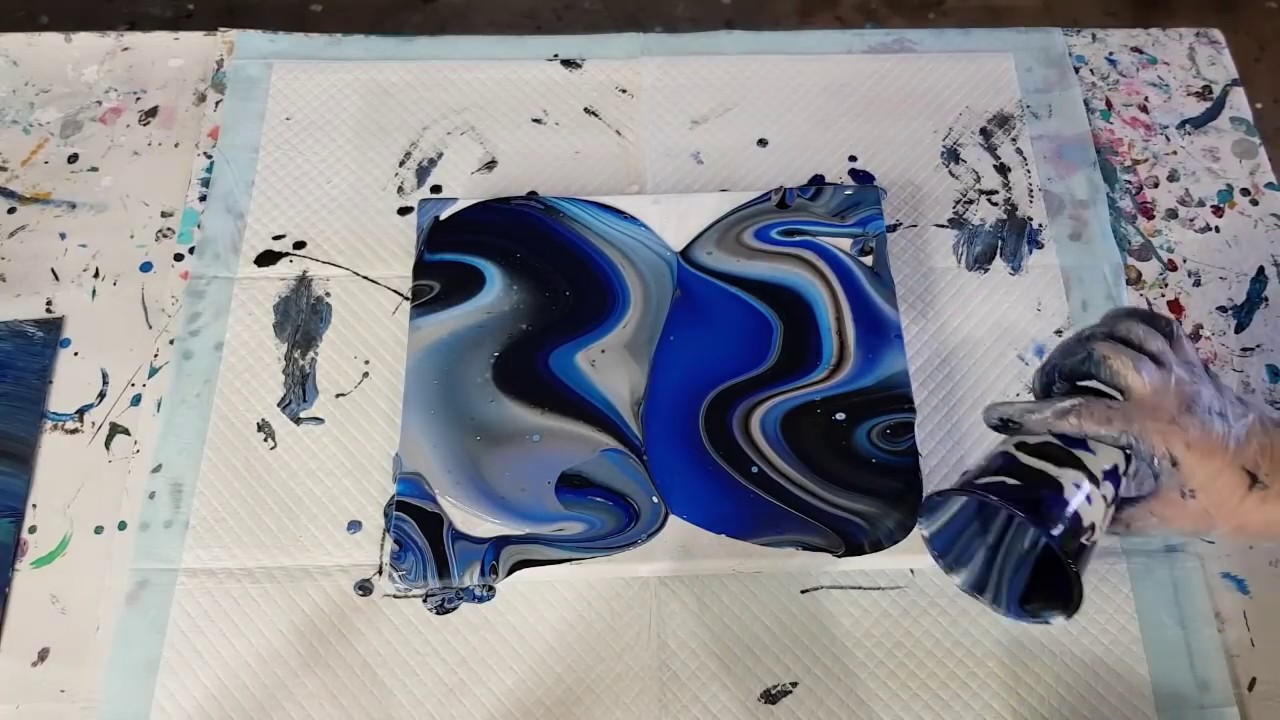 #803 Incredible Cells In This Flip Cup Pour Using Just Black, White And ...
