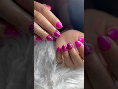 Pink zebra nail art 💅🏻🦓 #nails #gelnails #naildesign #nailart #pinknails #zebranailart #nailsgel @anna266071