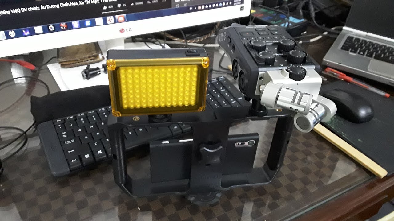 Mobile phone filming gig test - YouTube