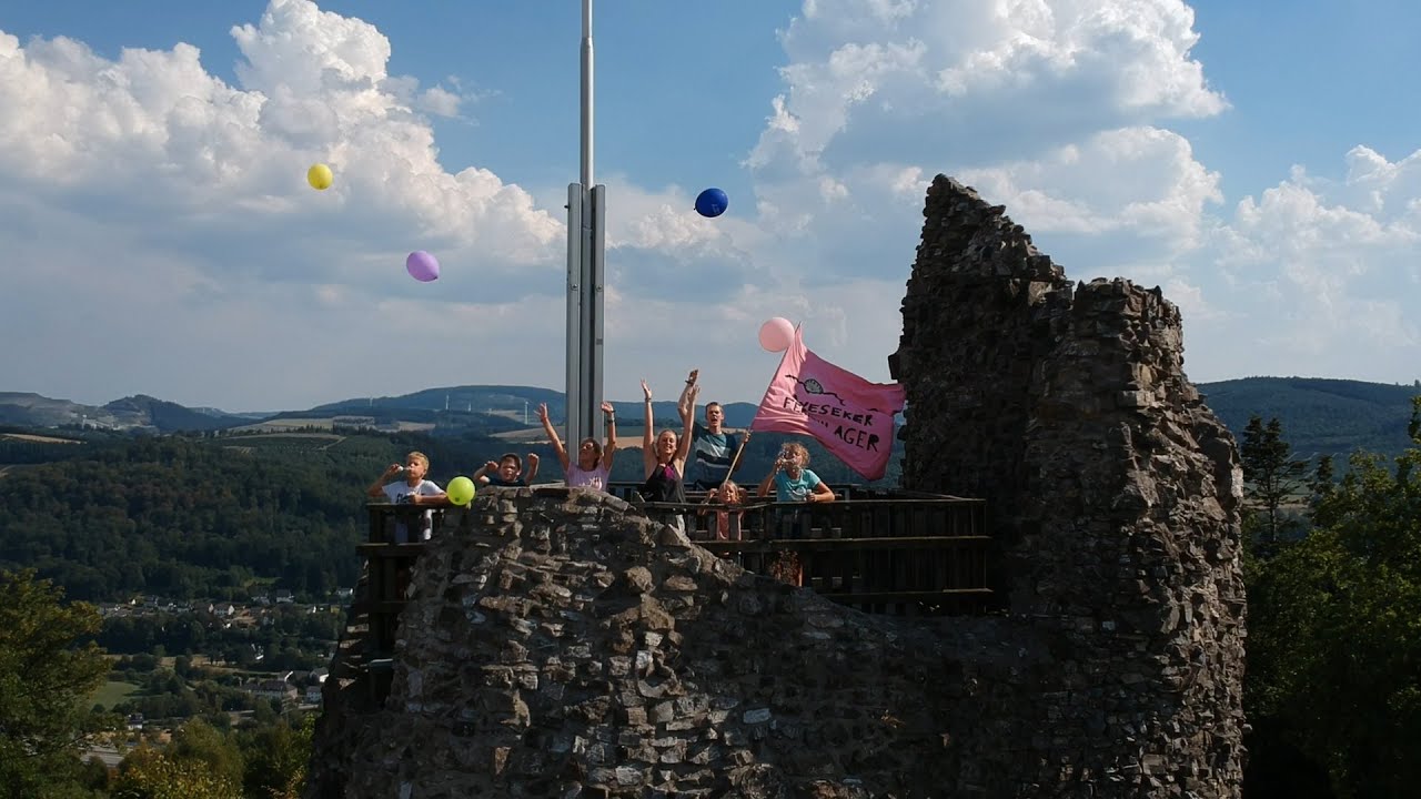 Weseker Ferienlager - Jedes Jahr im Sauerland [Musikvideo]