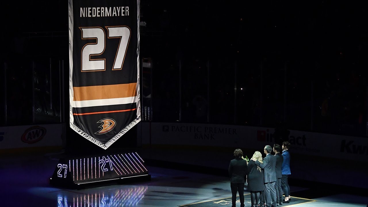 Anaheim Ducks retire Stanley Cup hero Scott Niedermayer's No. 27