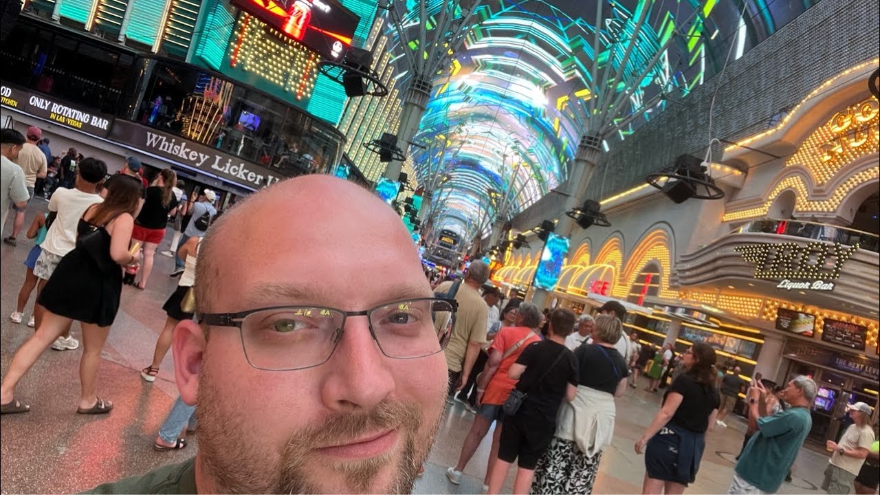 BIG T LAS VEGAS FREAKMONT SCHMOKIN SATURDAY