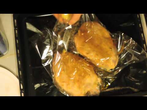Videó: Hogyan Főzzünk Csirketojást Egy Zacskóban