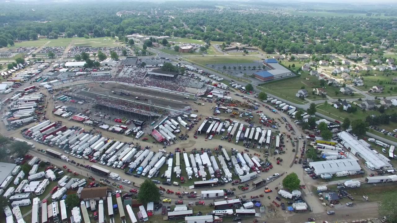 Just how big is Bowling Green, Ohio's tractor pull? - YouTube