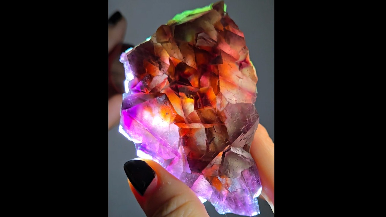 Red phantom octahedral fluorite from China - FL284