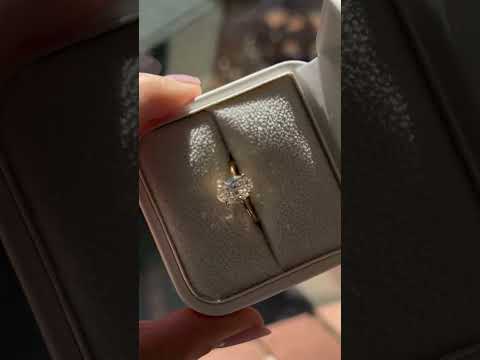 Timeless Oval Solitaire