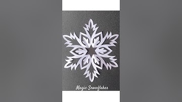 how to make paper snowflakes / 3D paper snowflake #christmas #papercrafts #diy