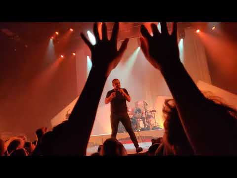 Future Islands - Ran ~ live in Paris, 07/11/2022