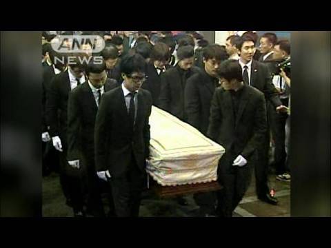 パク ヨンハさん最後のお別れ 日本人ファンも 10 07 02 Youtube
