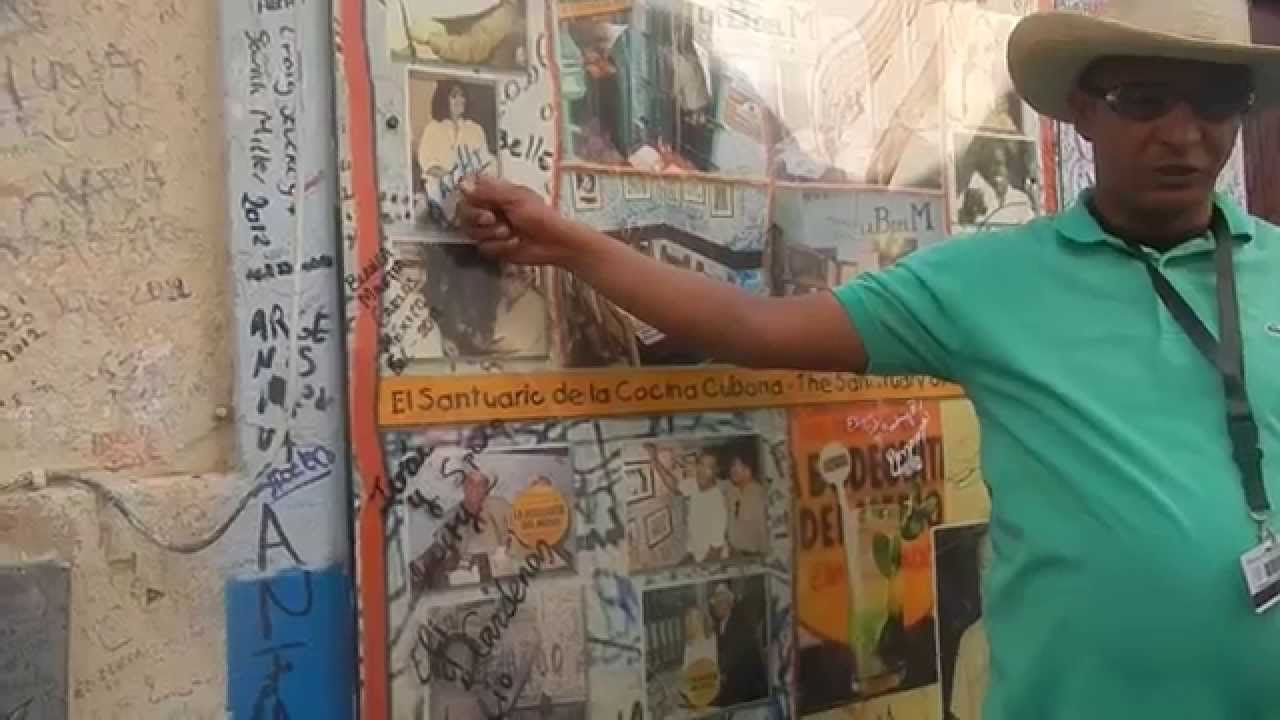 Caminando de Plaza de La Catedral a la Bodeguita - YouTube