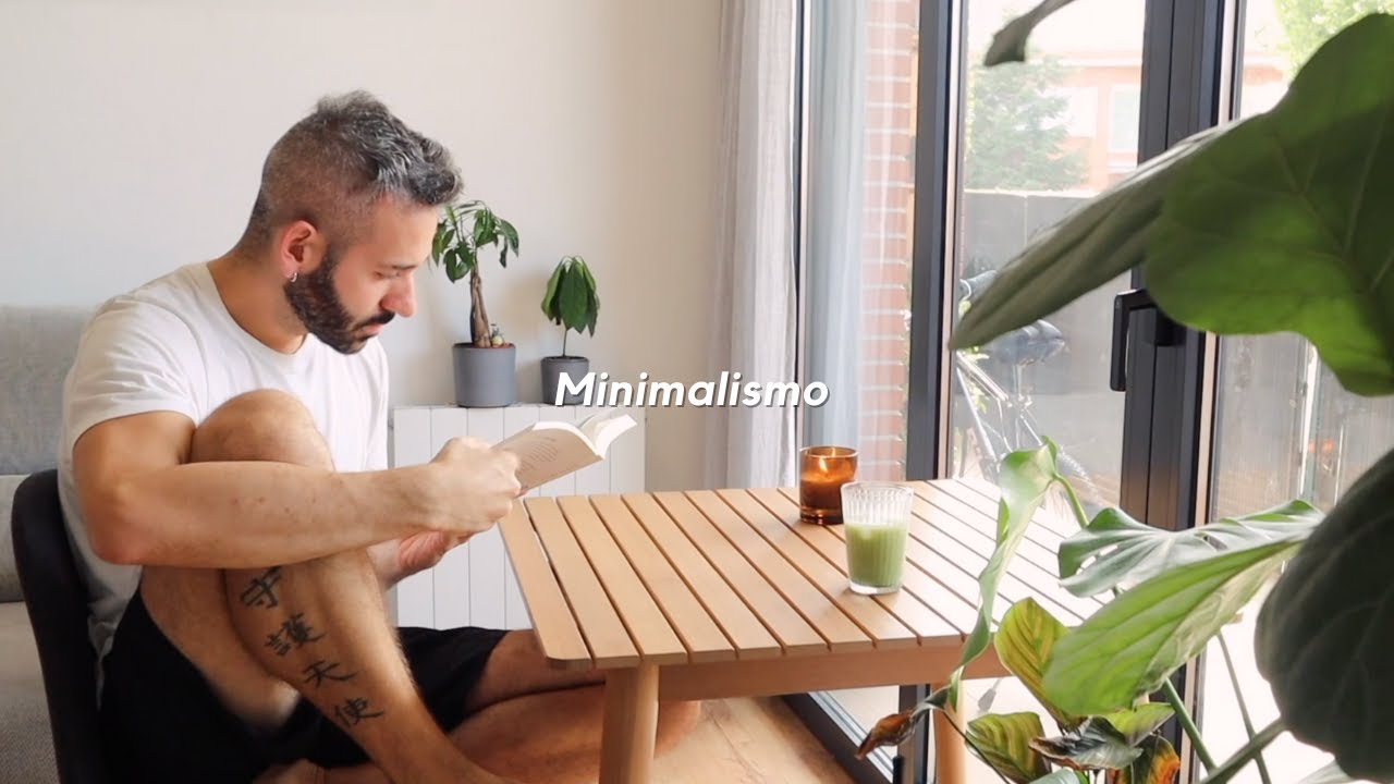 El Arte de Ser Feliz con Menos: Un Enfoque Práctico del Minimalismo