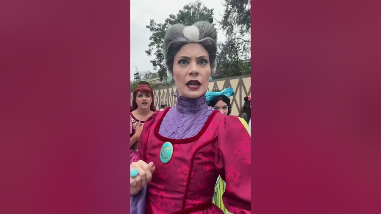 Whatever you do, don’t ask them about Cinderella 🏰 #Disneyland #LadyTremaine #Anastasia #Drizella
