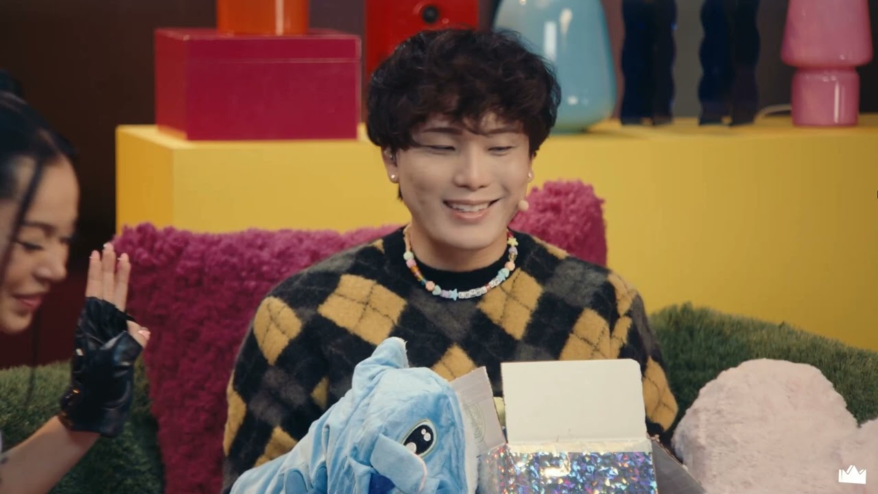 Bella gave Sykkuno gifts for Bimbus for supporting her.