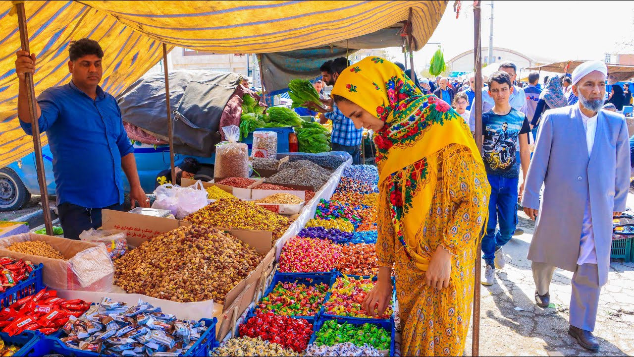 Сельская девушка отправляется в город за покупками к Новому году (Новрузу)_Деревенская жизнь в Иране