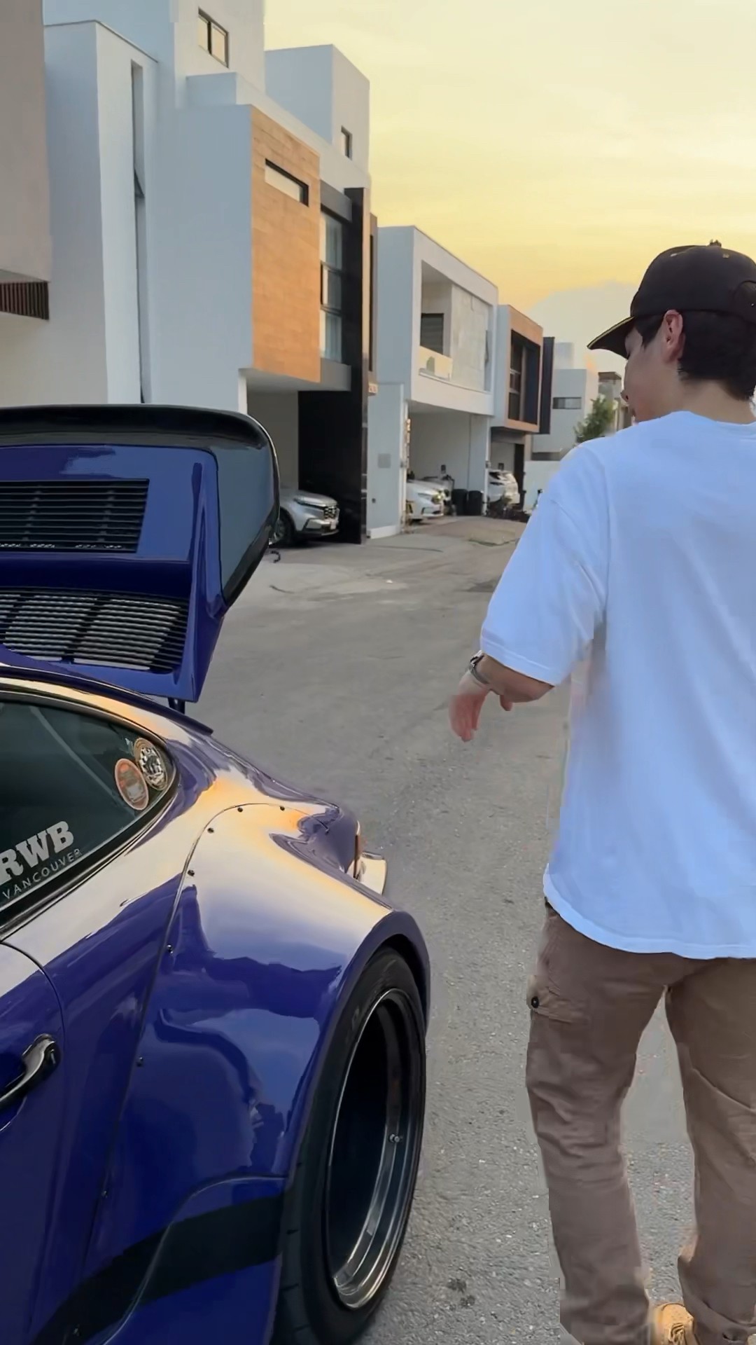 EL TSURU Y EL PORSCHE SON IGUALES ?