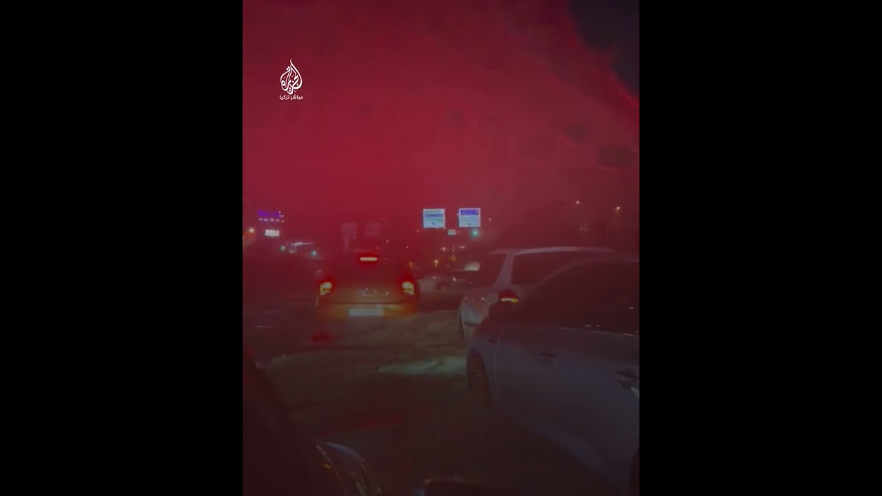 ⛈️🌊 عواصف مطرية ورعدية تتسبب في فيضانات تغمر مناطق من مدينة #إسطنبول