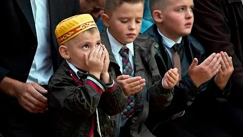 1.6 Billion Muslims Celebrate Eid Al Adha