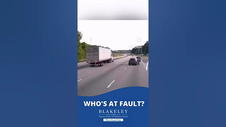 Shocking Freeway Crash Caught on Dash Cam! What Went Wrong? 🚘🔥