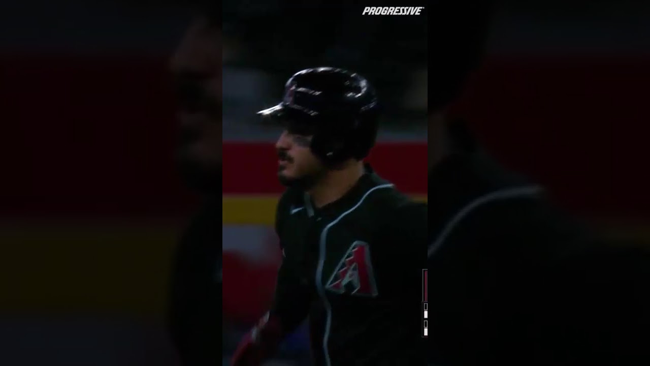 NOLAN ARENADO GRAND SLAM!!!