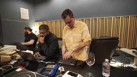 Logic Makes a Beat Live in the Studio