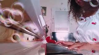 Myriam Efkaristo' playing piano MUSETTE (Bach)