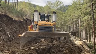 New road construction with LIEBHERR 746 dozer #bulldozer #dozer #workmachinery #liebherr#komatsu