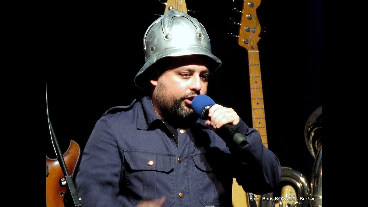 Gasilec Sašek - Dobri odnosi s policaji (v živo)