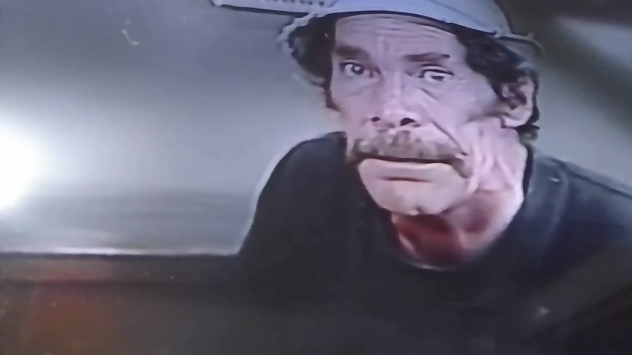 EL CHAPULÍN COLORADO EN LA VECINDAD DEL CHAVO DEL 8 PARTE 3
